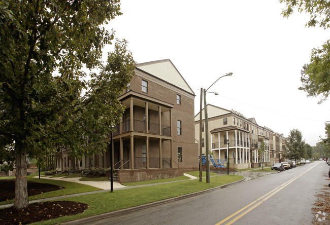 The Betty - The Betty Townhomes (Per Bed Lease)