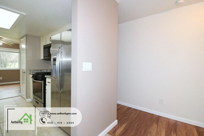 Foto del edificio - 18335 Shelter Haven Ct