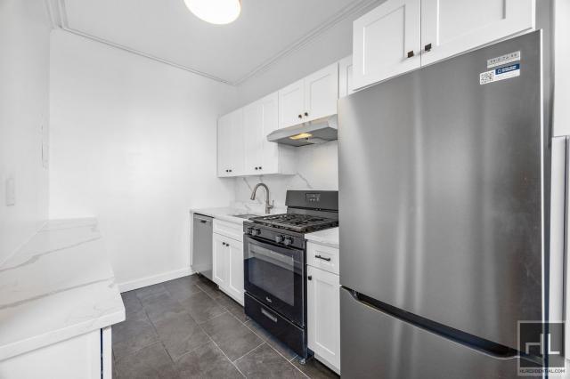 Foto del edificio - 2 bedroom in BROOKLYN NY 11205