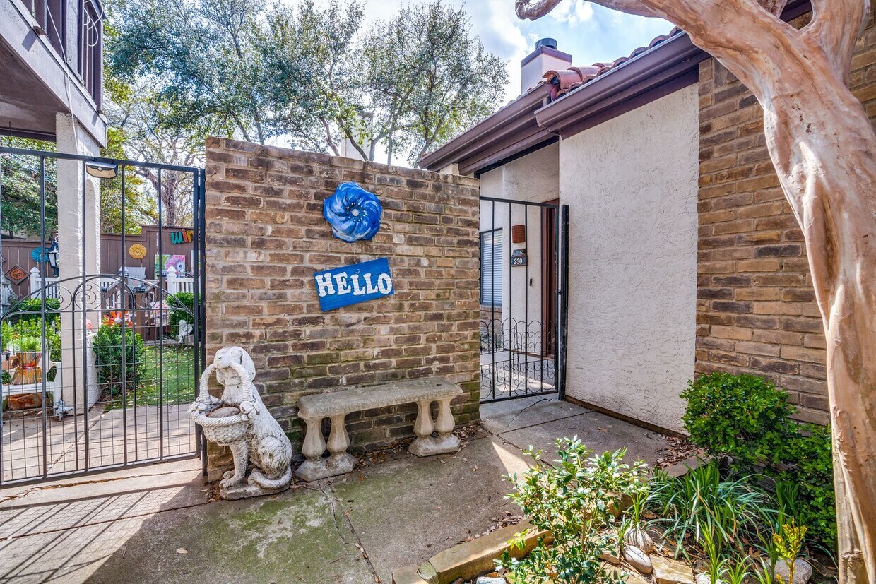 Foto principal - Condo in North Dallas!