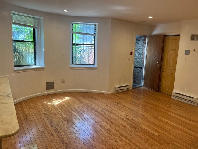 Foto del edificio - 88 E Brookline St