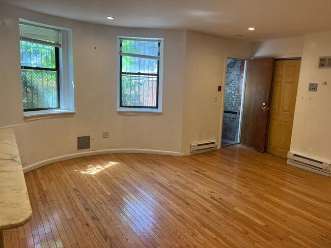 Building Photo - 88 E Brookline St