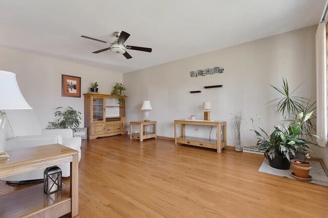 Building Photo - 9208 Nashville Ave