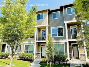 Building Photo - 15740 SW Oregon St