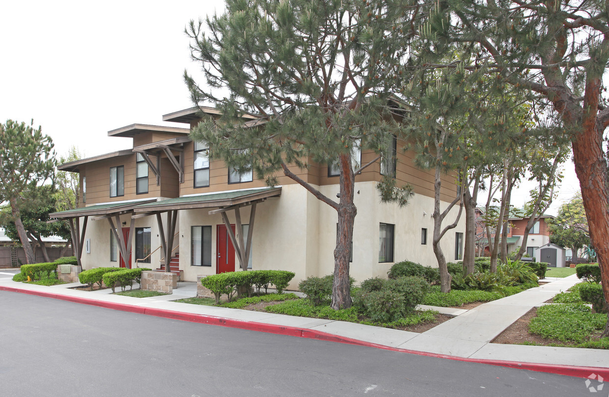 Foto del edificio - Trolley Terrace Townhomes