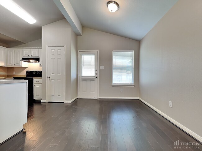Foto del edificio - 28715 Nueces River Ct
