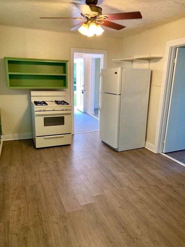 Foto del edificio - 2 br, 1 bath House - 825 E. Eufaula Street