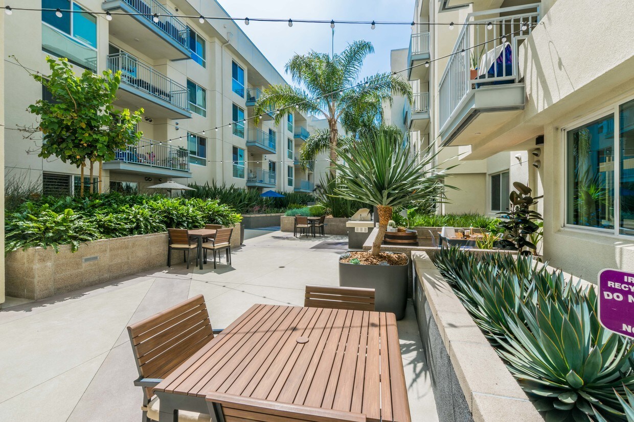 Patio - 12655 Bluff Creek Dr