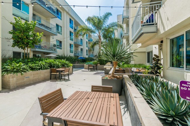 Patio - 12655 Bluff Creek Dr