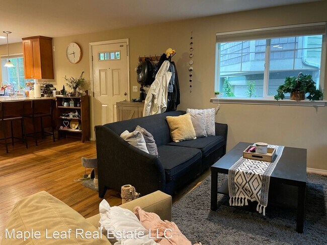 Foto del edificio - 3 br, 3.5 bath House - 10135 Holman Rd NW