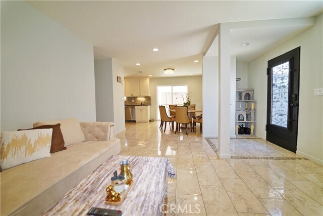 Foto del edificio - 4700 Topanga Canyon Blvd