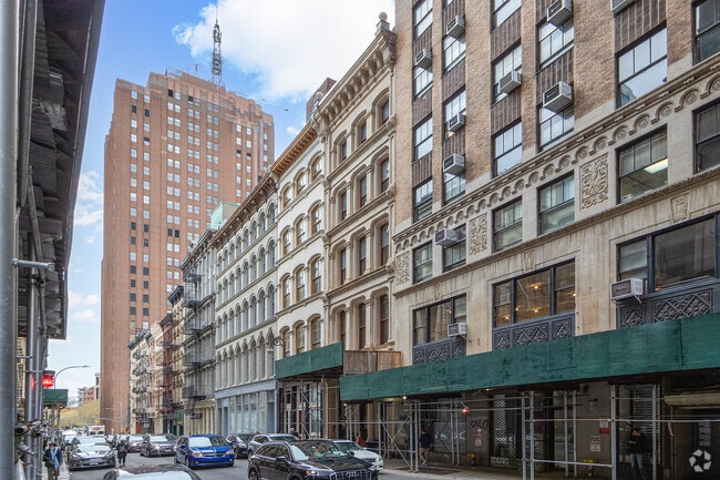 Building Photo - 58 Walker St