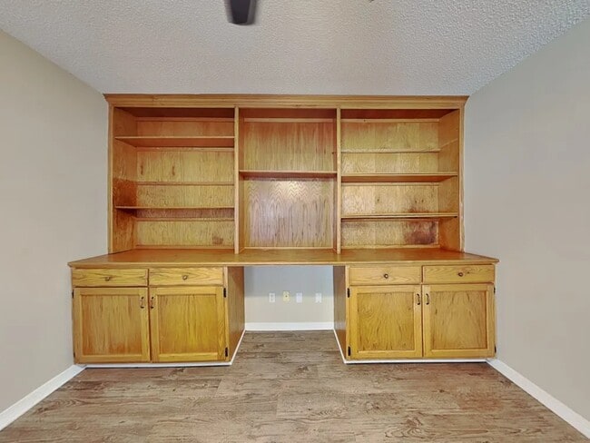 Building Photo - 2606 Tilton Ct