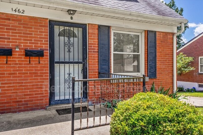 Foto del edificio - 1462 Meadowthorpe Ave