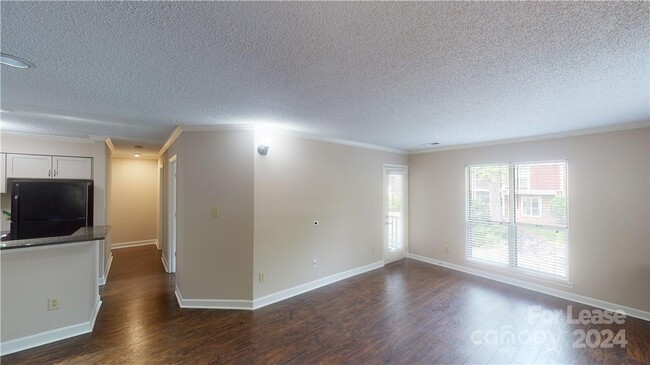 Foto del edificio - 2516 Cranbrook Ln