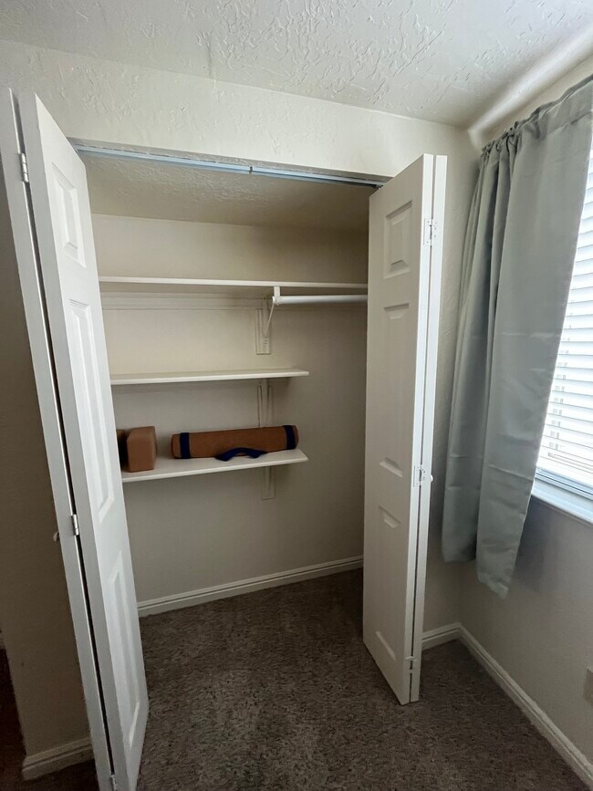 Foto del edificio - 4676 S Ridgeline Dr