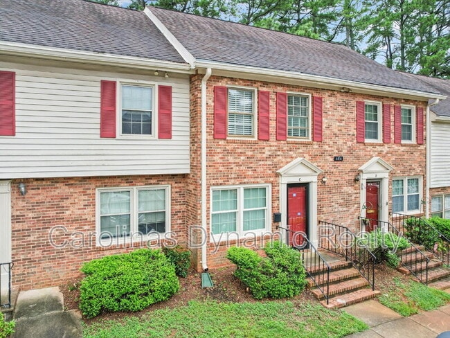 Building Photo - 6436 Old Pineville Rd
