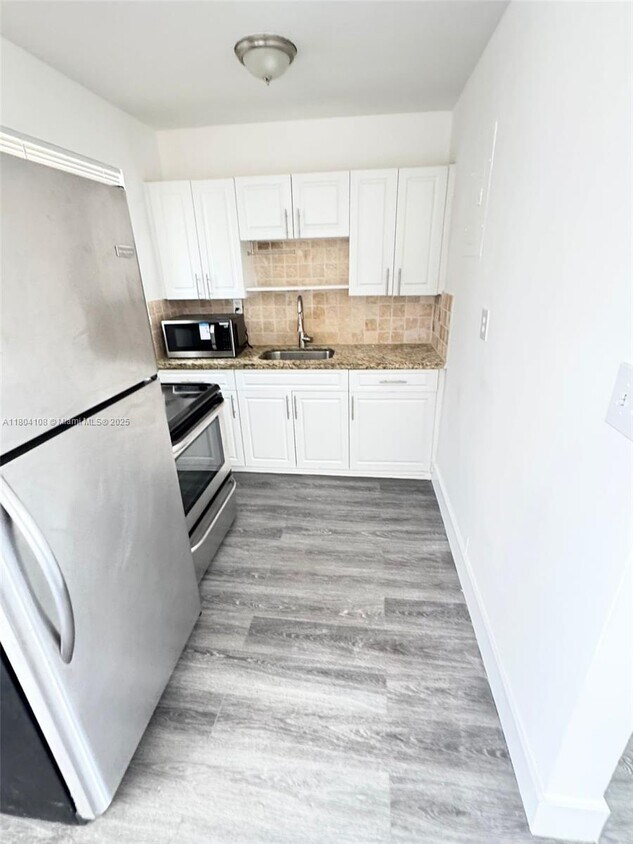 Primary Photo - 231 SW 15th St