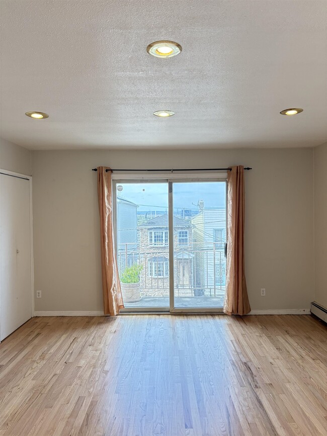 Foto del edificio - 426 Liberty Ave