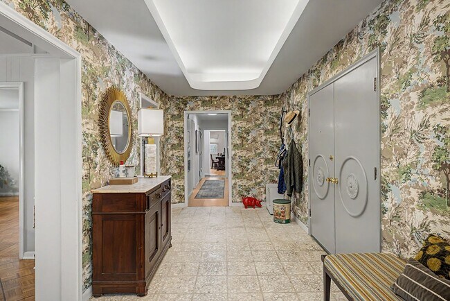 Building Photo - Prairie Village Ranch with Renovated Pool & Finished Basement