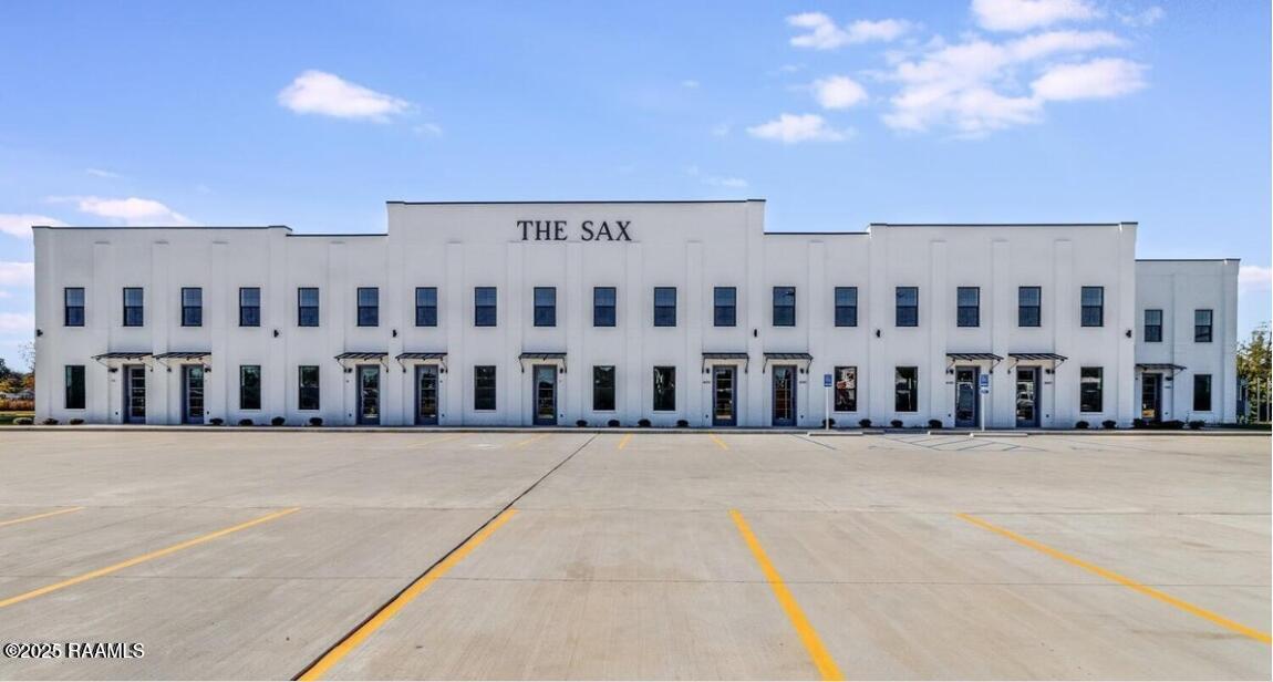 Foto principal - 711 E Main St