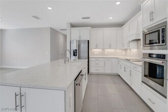 Building Photo - 16172 Bacopa Dr