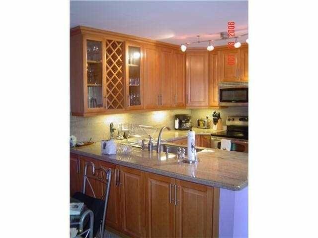 Foto del edificio - 9139 SW 23rd St