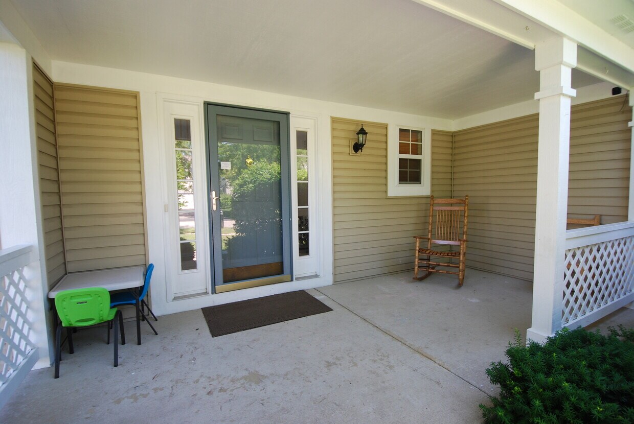 34056 N Sulkey Dr, Gages Lake, IL 60030 House Rental in Gages Lake