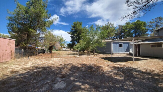 Building Photo - 521 Alaska Way