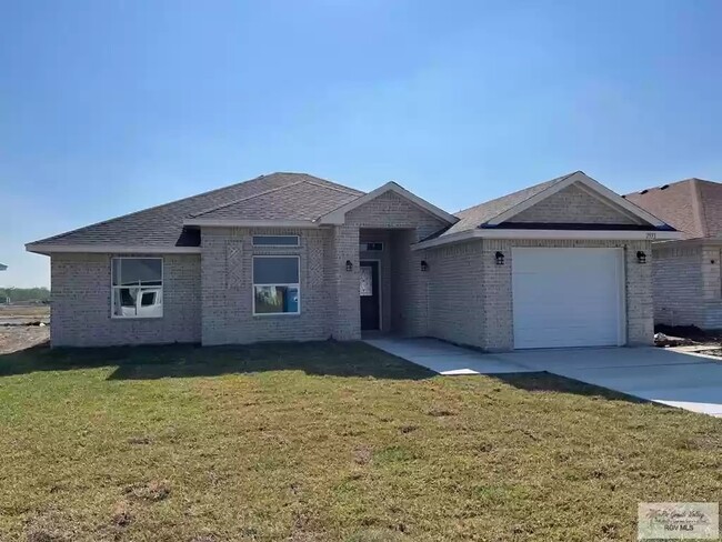 Building Photo - 2933 Zeb Dr