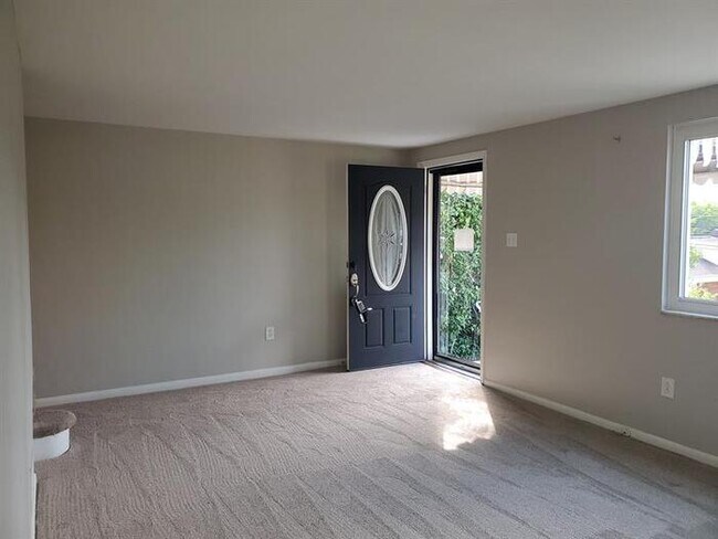 Building Photo - 1401 Bellaire Place, Pittsburgh, PA, 15226