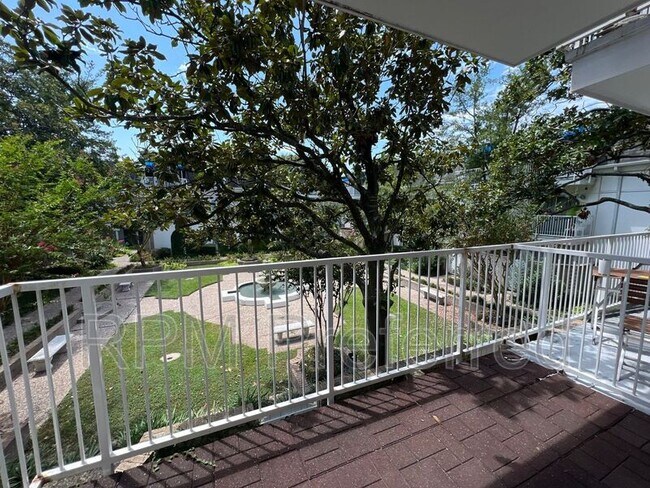 Foto del edificio - 2601 Bellefontaine