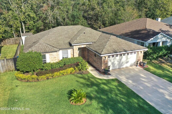 Foto del edificio - 657 MacKenzie Cir