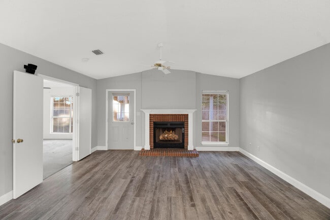 Building Photo - 1967 Esplanade St