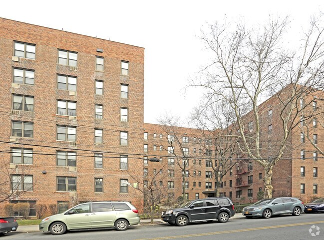 Foto del edificio - 140-33 34th Ave