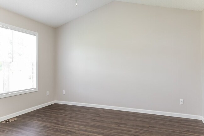 Foto del edificio - 164 Clearwater Dr