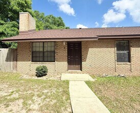 Building Photo - 9345 Chisholm Rd