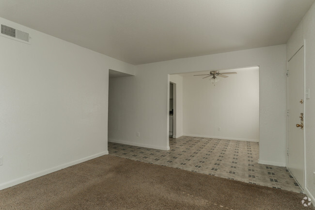 Foto del interior - Oakwood Village Apartments