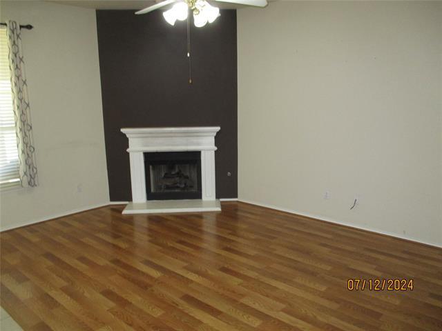 Building Photo - 1631 Redwood Dr