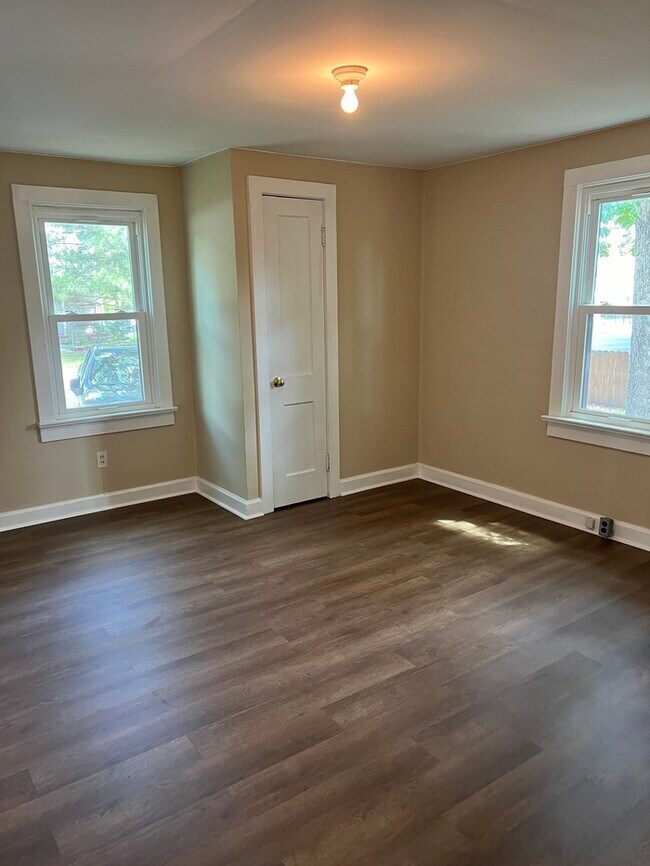 Building Photo - 903 Rapids Street, Roanoke Rapids, NC