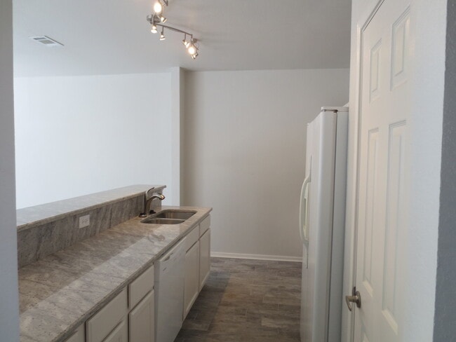 Foto del edificio - Beautifully Updated 3Bed/2.5Bath Townhouse in the Heart of Destin