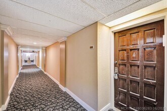 Building Photo - 3800 N Hills Dr