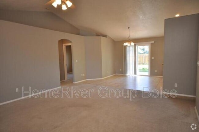 Building Photo - 16870 N Barrymore Dr