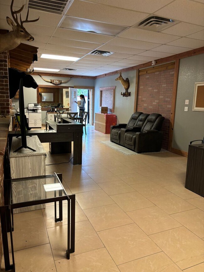 Foto del edificio - Affordable, Unique 3 bedroom