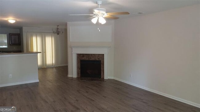 Building Photo - 755 Crestwell Cir