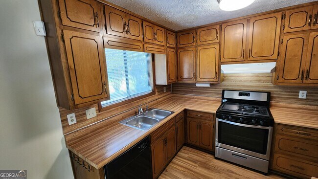 Building Photo - 178 Christopher Pl