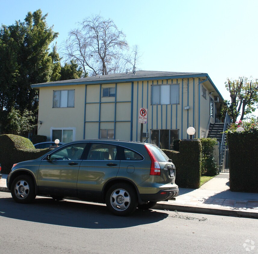 Primary Photo - 10838 Morrison St