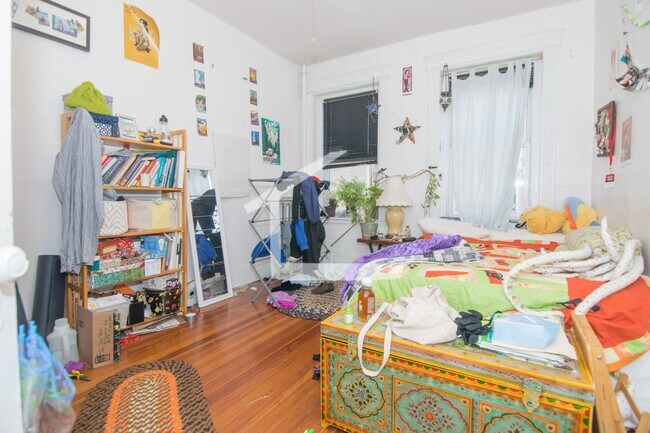 Foto del edificio - Allston 3 bed apartment - 9/1