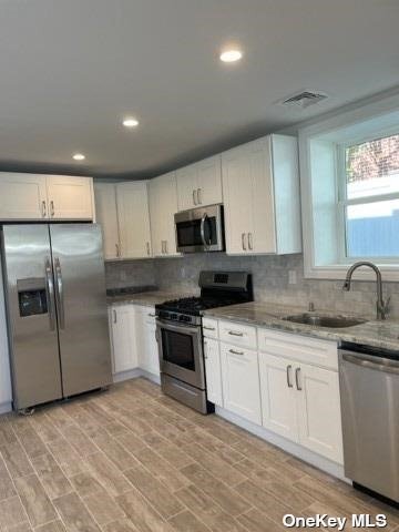 Foto del edificio - 457 Laurelton Blvd