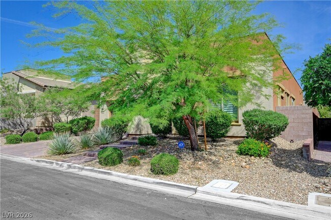 Foto del edificio - 6020 Langreo Ln